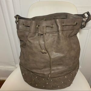 Express Bucket Bag